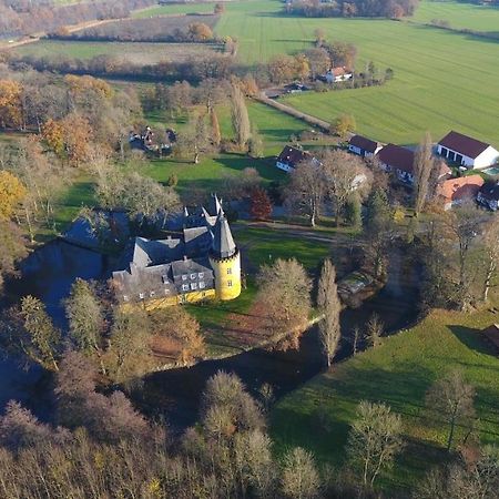 Schlosspark Hollwinkel Preußisch Oldendorf Buitenkant foto